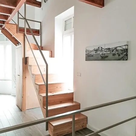 Mezzanine Encantador No Porto