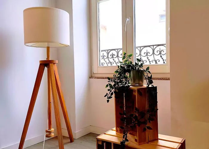 Mezzanine Encantador No Apartman Porto